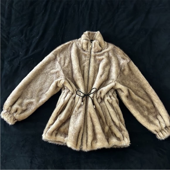 Zara RARE NWOT tan drawstring cinched waist adjustable faux fur jacket - Picture 2 of 5
